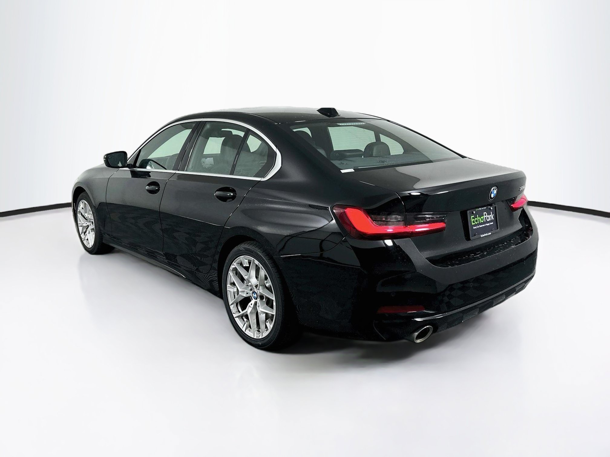 Used 2026 BMW 330i Sedan RWD image 5