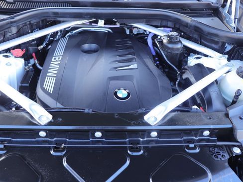 Used 2024 BMW X5 xDrive40i w/ Premium Package image 41