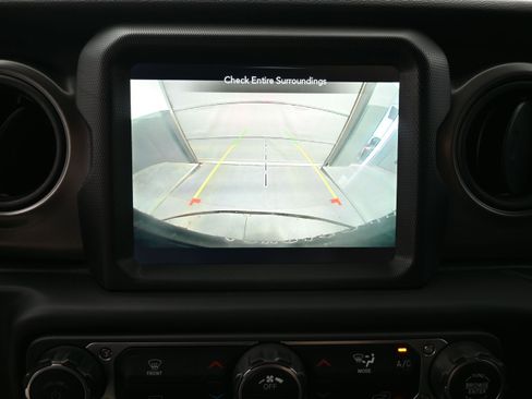 Used 2023 Jeep Wrangler Unlimited w/ 8.4" Radio Group AWD/4WD image 18
