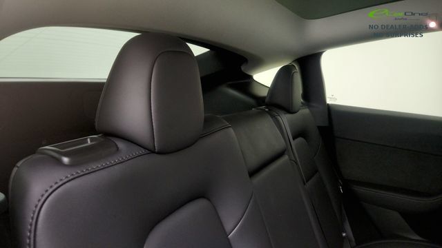 Used 2025 Tesla Model Y Long Range RWD image 39