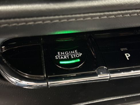 Used 2022 Lincoln Nautilus Reserve AWD/4WD image 22