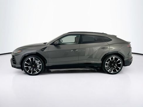 Used 2022 Lamborghini Urus AWD/4WD image 8