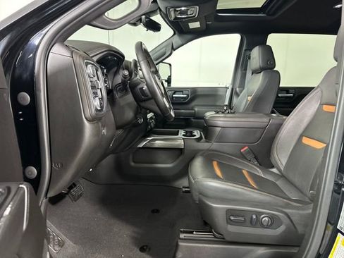 Used 2023 GMC Sierra 2500 AT4 w/ AT4 Preferred Package image 11