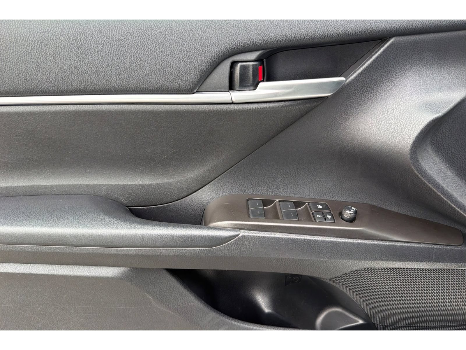 Certified 2024 Toyota Camry SE FWD image 11