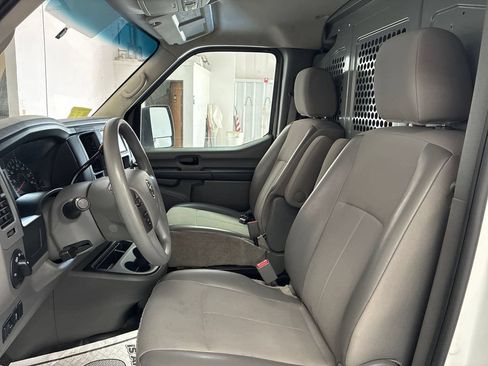 Used 2020 Nissan NV 1500 SV RWD image 9