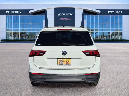 Used 2022 Volkswagen Tiguan S FWD image 5