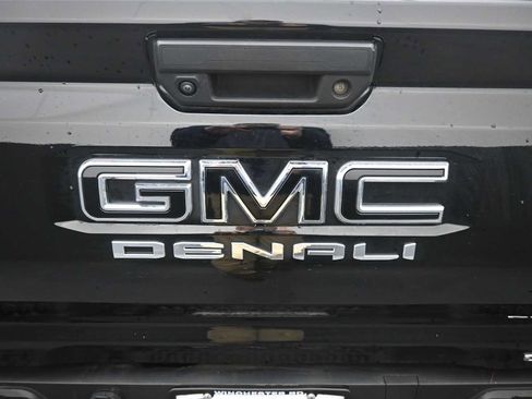 Used 2023 GMC Canyon Denali image 27
