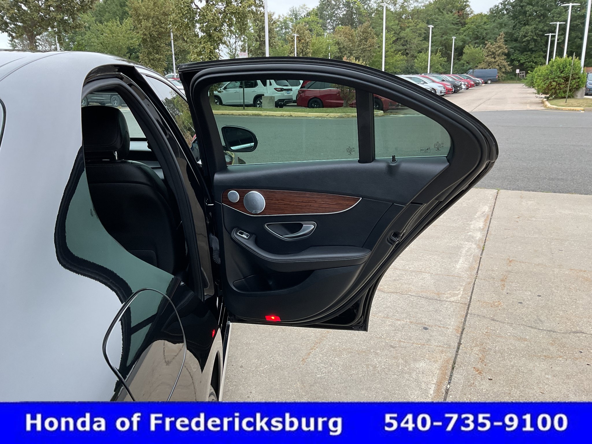 Used 2020 Mercedes-Benz C 300 4MATIC Sedan image 17