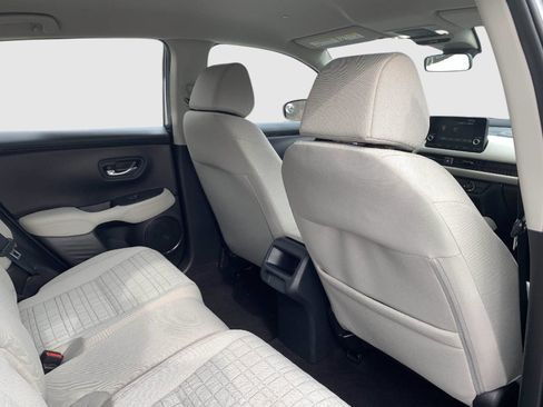 Certified 2024 Honda HR-V LX image 38