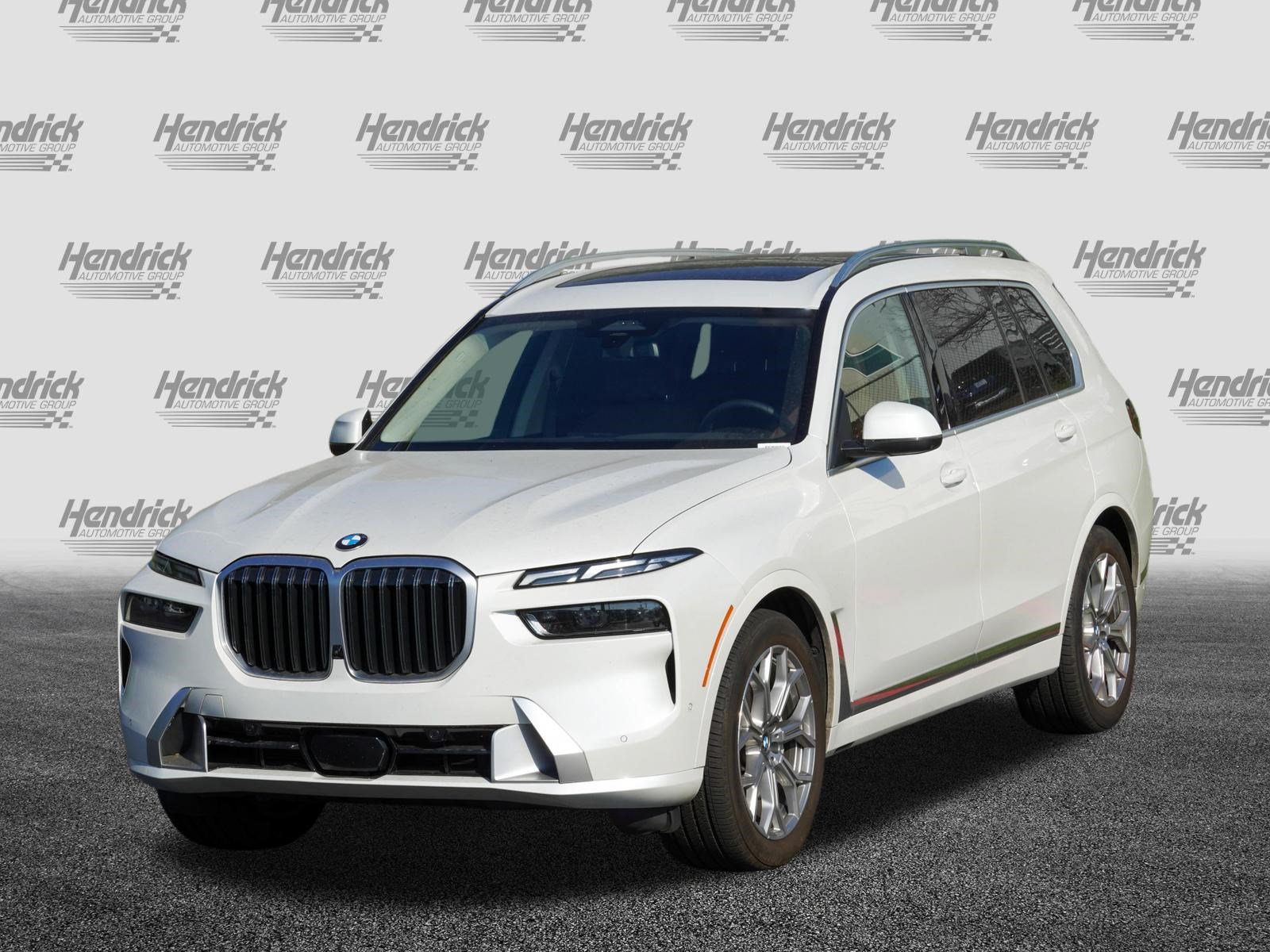 Certified 2024 BMW X7 xDrive40i w/ Premium Package AWD/4WD image 5
