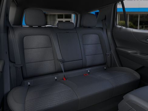 New 2026 Chevrolet Equinox LT w/ Safety and Technology Package image 17