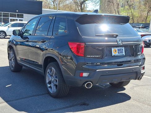Used 2023 Honda Passport EX-L image 3