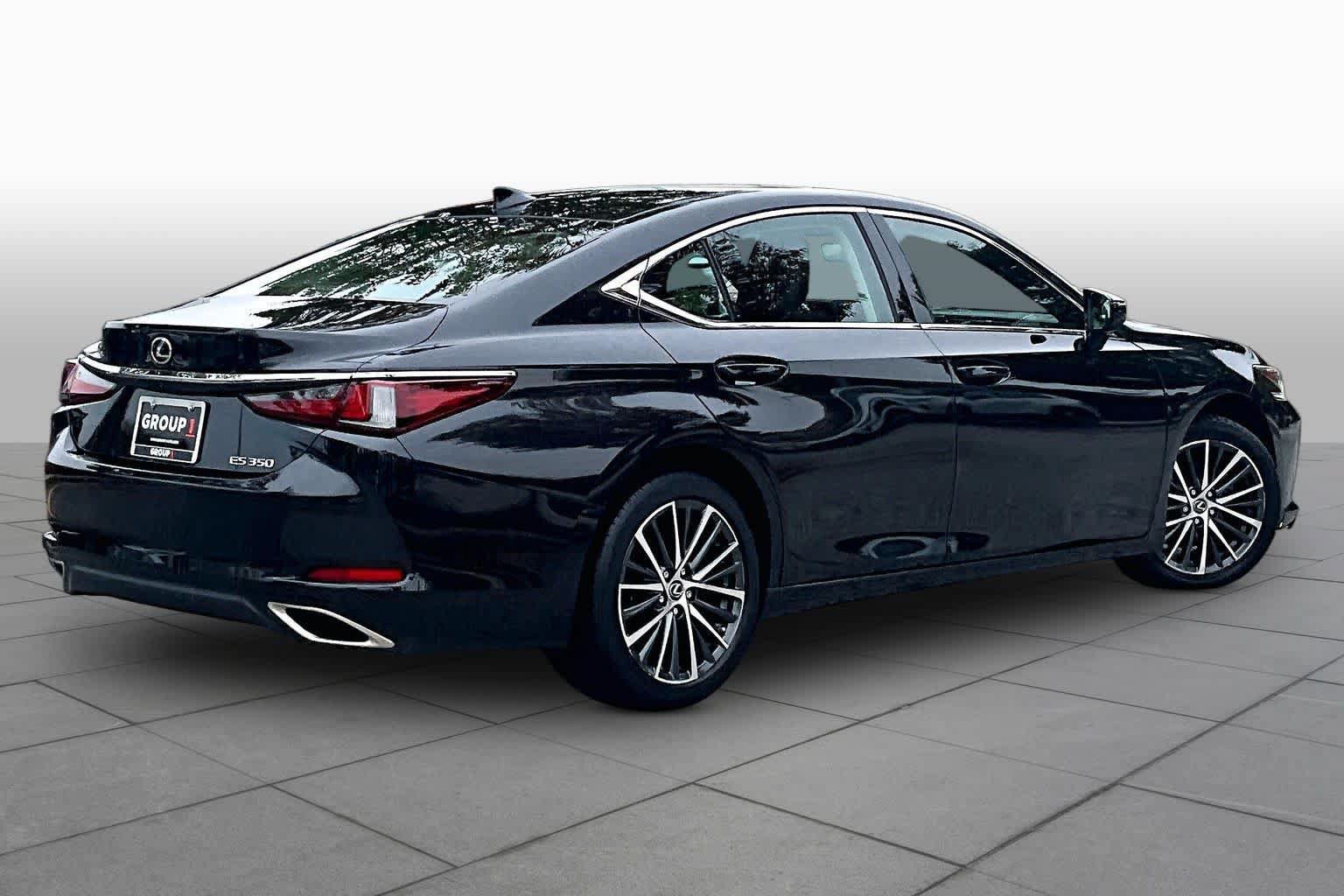 Used 2023 Lexus ES 350 w/ Premium Package FWD image 13