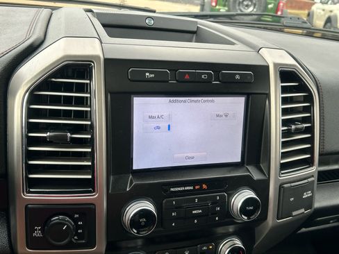 Used 2020 Ford F150 Platinum w/ Equipment Group 701A Luxury image 44