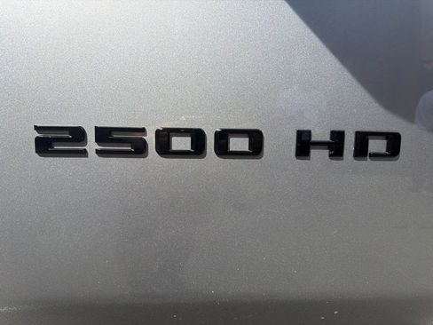 Used 2024 Chevrolet Silverado 2500 ZR2 w/ Technology Package AWD/4WD image 15