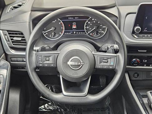 Used 2024 Nissan Rogue SV AWD/4WD image 14