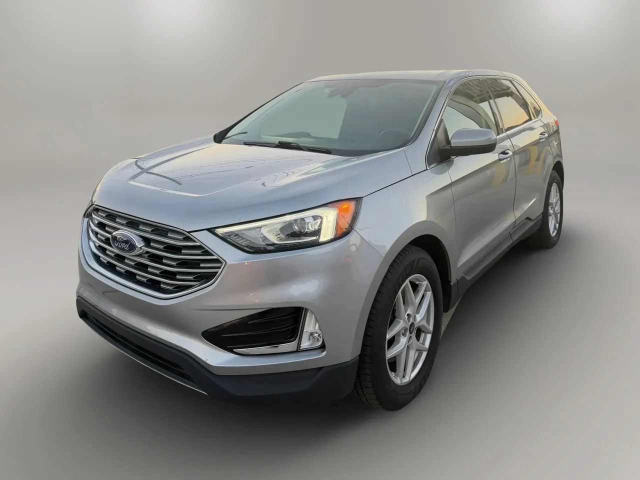 Used 2021 Ford Edge SEL AWD/4WD image 3