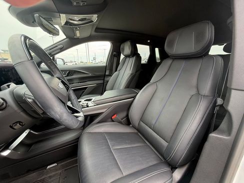 Certified 2024 Cadillac Lyriq Luxury w/ LPO, Floor Liner Package AWD/4WD image 28