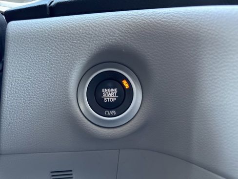 Used 2023 Chrysler Voyager LX FWD image 29