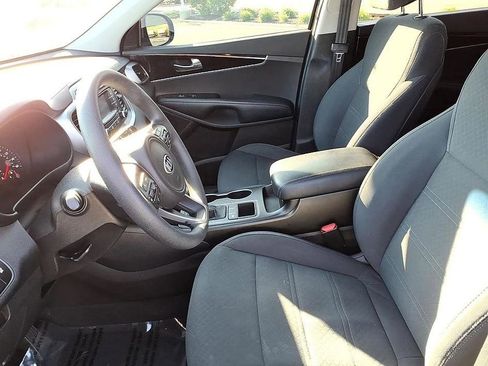 Used 2017 Kia Sorento FWD image 14