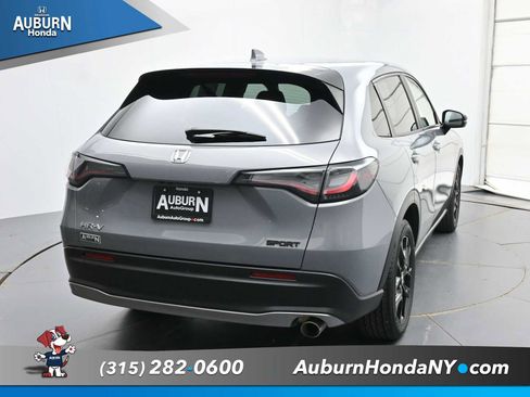 Used 2024 Honda HR-V Sport image 4