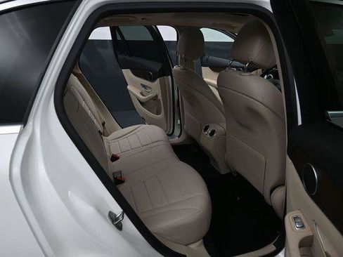 Used 2019 Mercedes-Benz GLC 300 4MATIC image 34
