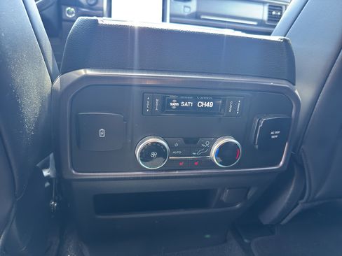 Used 2023 Ford Expedition Platinum AWD/4WD image 22