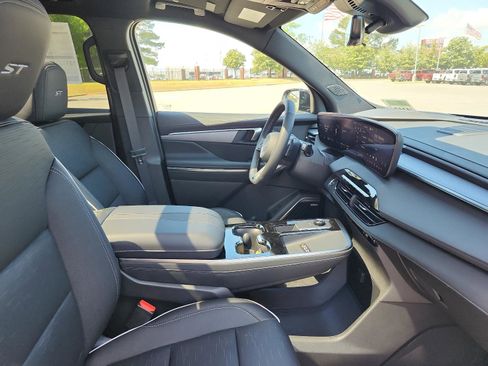 New 2026 Buick Enclave Sport Touring w/ Power Package AWD/4WD image 6