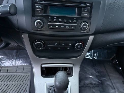 Used 2015 Nissan Sentra S image 25
