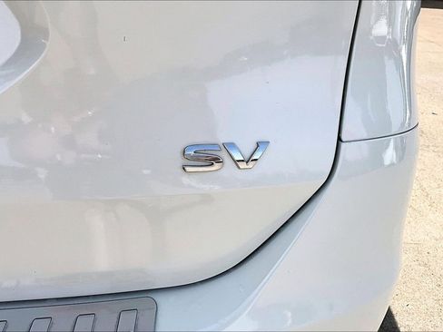 Used 2015 Nissan Rogue SV FWD image 23