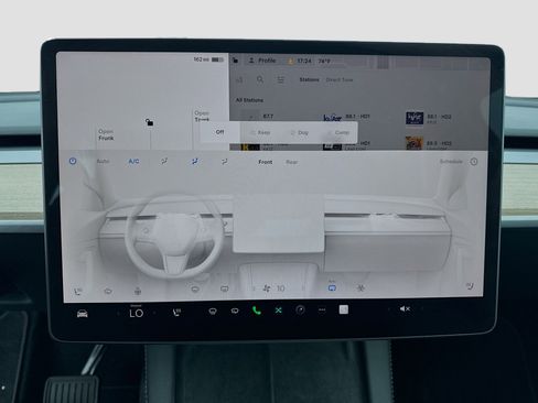 Used 2023 Tesla Model Y Long Range AWD/4WD image 12