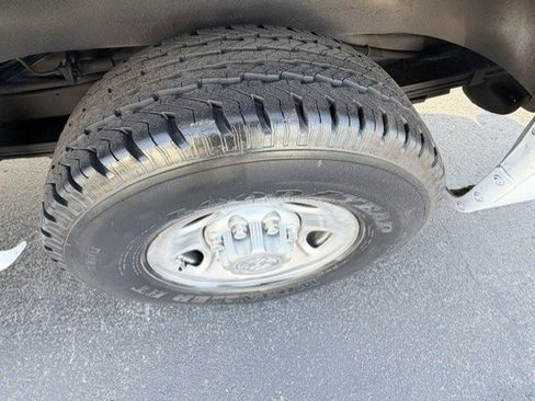 Used 2008 Chevrolet Express 3500 RWD image 10