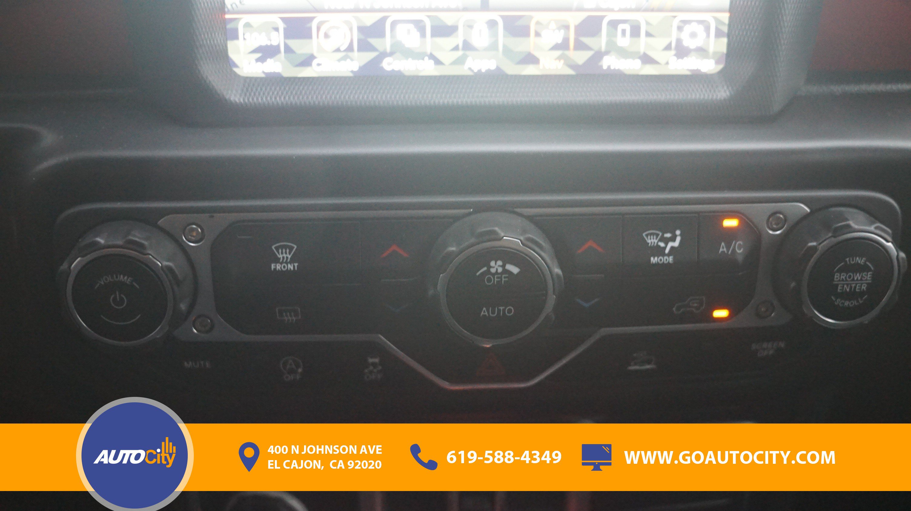 Used 2022 Jeep Gladiator Rubicon w/ LED Lighting Group AWD/4WD image 21