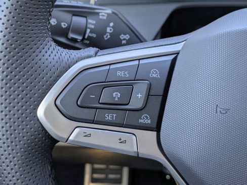New 2026 Volkswagen Tiguan SE R-Line FWD image 26