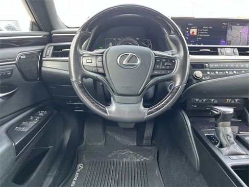 Used 2021 Lexus ES 300h w/ Premium Package image 13