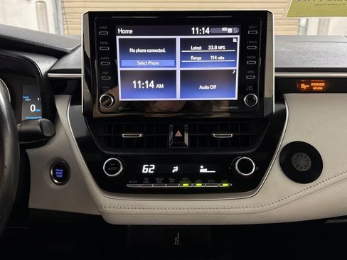 Used 2021 Toyota Corolla SE w/ SE Premium Package FWD image 17