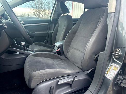 Used 2009 Volkswagen Jetta S image 12