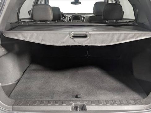 Used 2022 Chevrolet Equinox LT FWD image 18