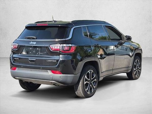 Used 2023 Jeep Compass Limited w/ Sun and Sound Group AWD/4WD image 4