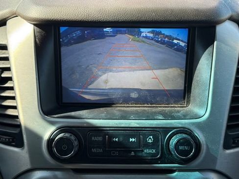Used 2016 GMC Yukon XL SLT w/ Open Road Package AWD/4WD image 30