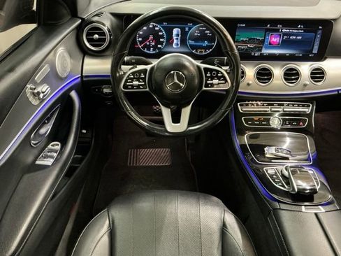 Used 2019 Mercedes-Benz E 300 4MATIC image 9