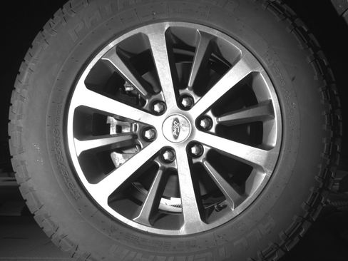Used 2019 Ford Expedition XLT w/ Equipment Group 201A AWD/4WD image 11