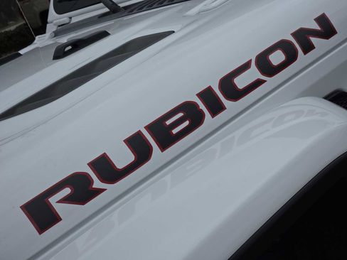 Used 2023 Jeep Gladiator Rubicon w/ LED Lighting Group image 11