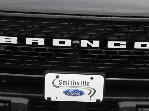 Used 2023 Ford Bronco Wildtrak AWD/4WD image 11