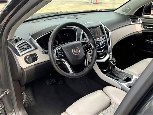 Used 2016 Cadillac SRX Luxury w/ Driver Awareness Package image 18