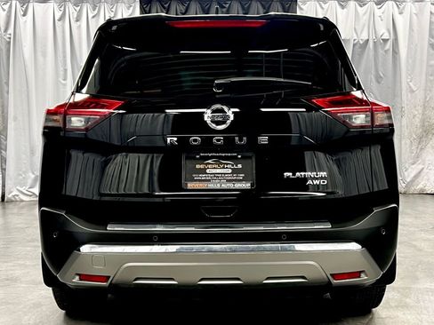 Used 2021 Nissan Rogue Platinum image 7