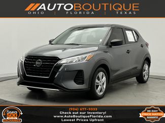 Used 2021 Nissan Kicks S image 1