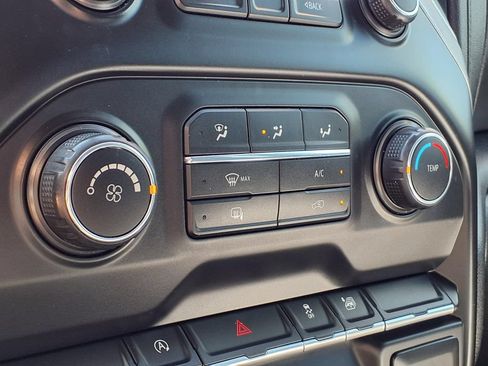 Used 2019 Chevrolet Silverado 1500 LT AWD/4WD image 21