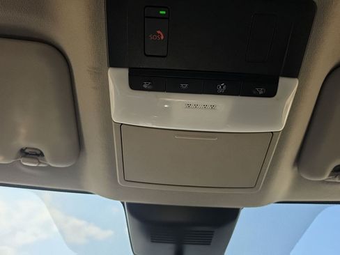 Used 2025 Nissan Sentra SV FWD image 26