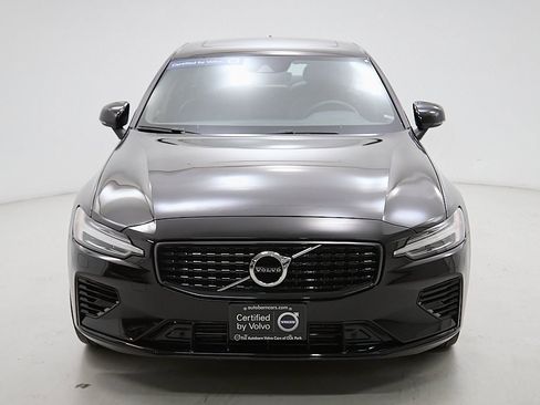 Certified 2022 Volvo S60 T8 R-Design image 5